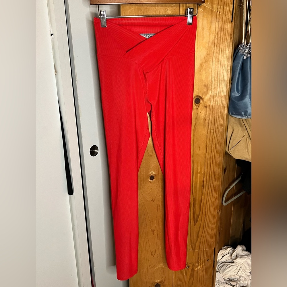 Bright red BeachRiot legging